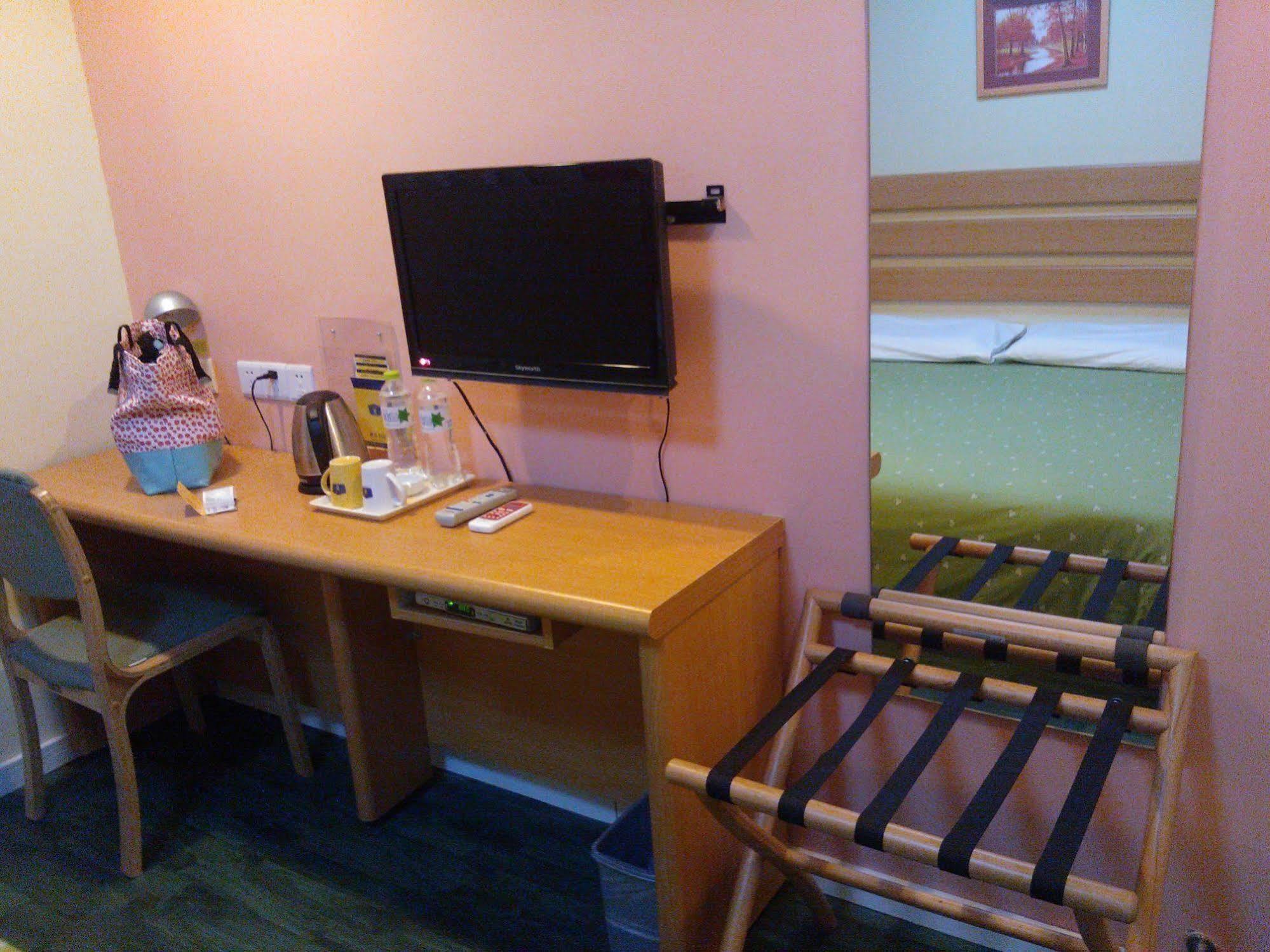 Home Inn Chongqing Jiangbei Airport Shuangfeng Road Exterior foto